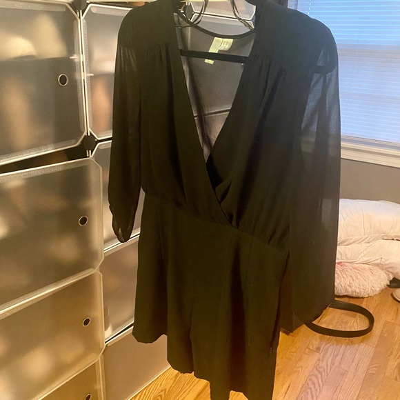 Romper - Picture 3 of 4